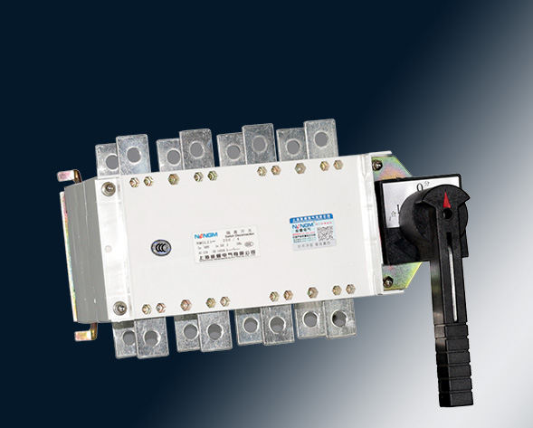 NMGLZ1-63A~3150A轉(zhuǎn)換隔離開(kāi)關(guān)（雙投開(kāi)關(guān)）上下組合運(yùn)用于兩條低壓電路切換或者兩個(gè)負(fù)載設(shè)備的轉(zhuǎn)換或安全隔離等?！?>
											NMGLZ1-63A~3150A轉(zhuǎn)換隔離開(kāi)關(guān)（雙投開(kāi)關(guān)）上下組合</a>
										</div>
										 
										<div   id=